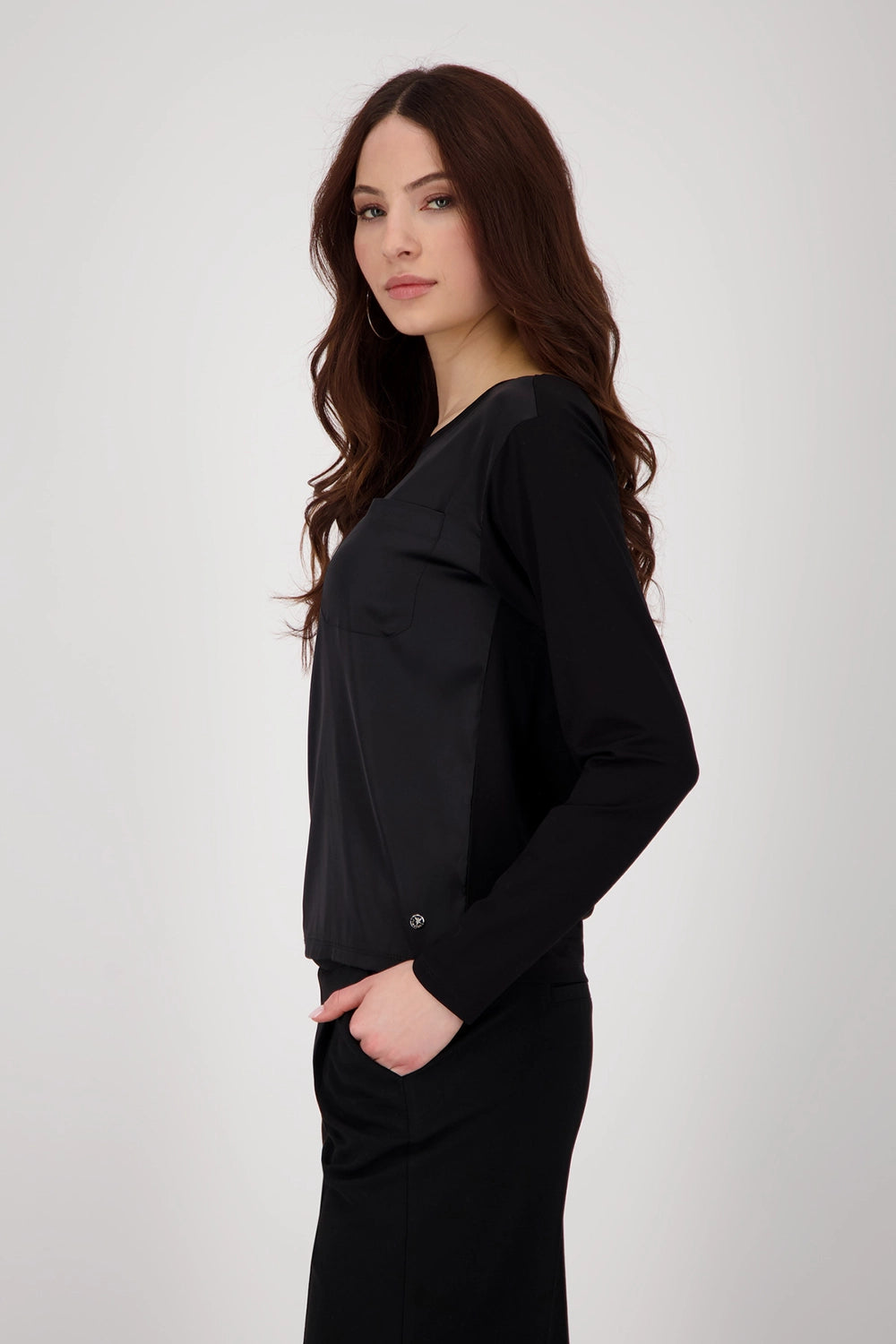 Monari Shirt-blouse with chest pocket in Black 809095