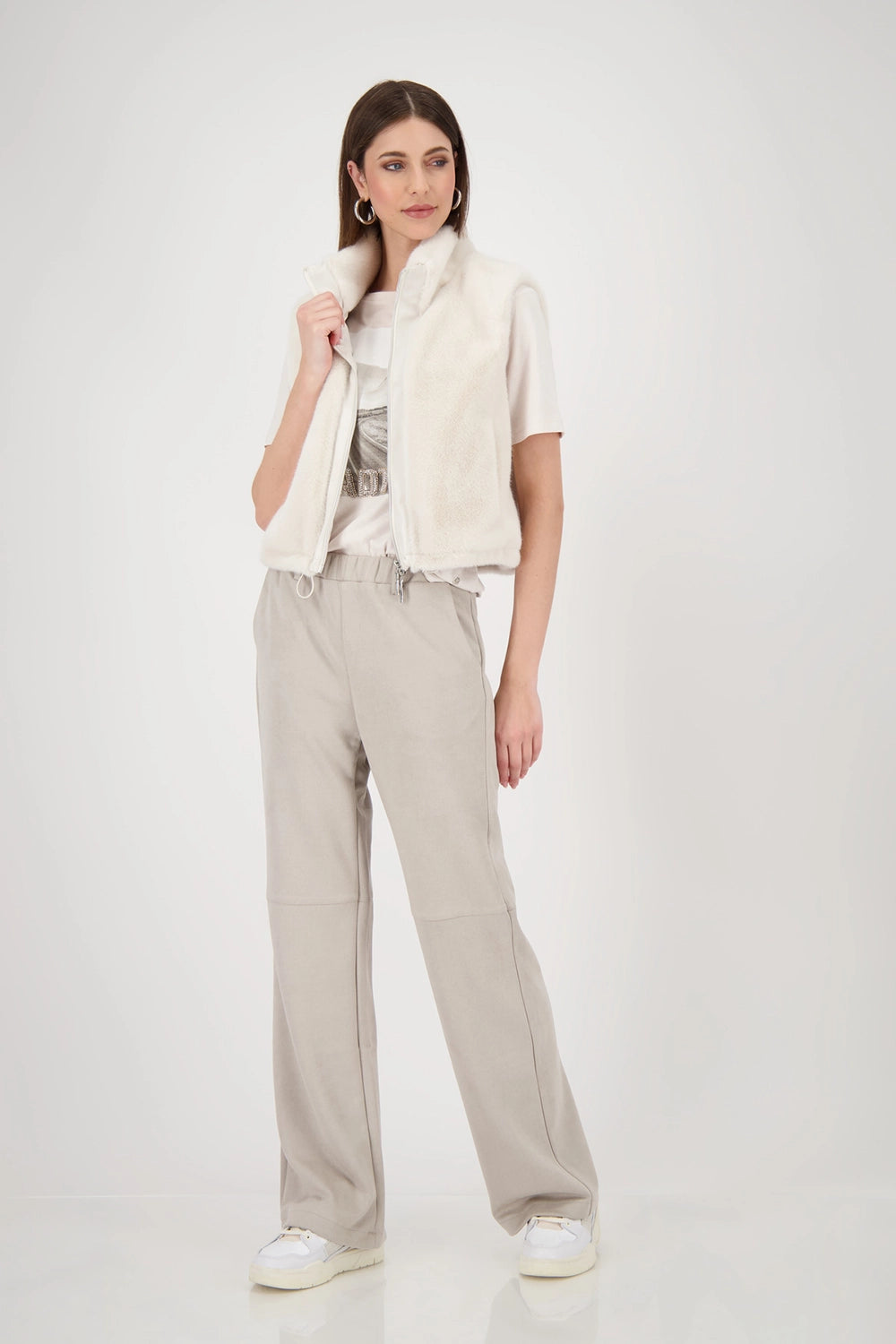 Monari Fur waistcoat with elasticated waistband in Oat Milk 809132