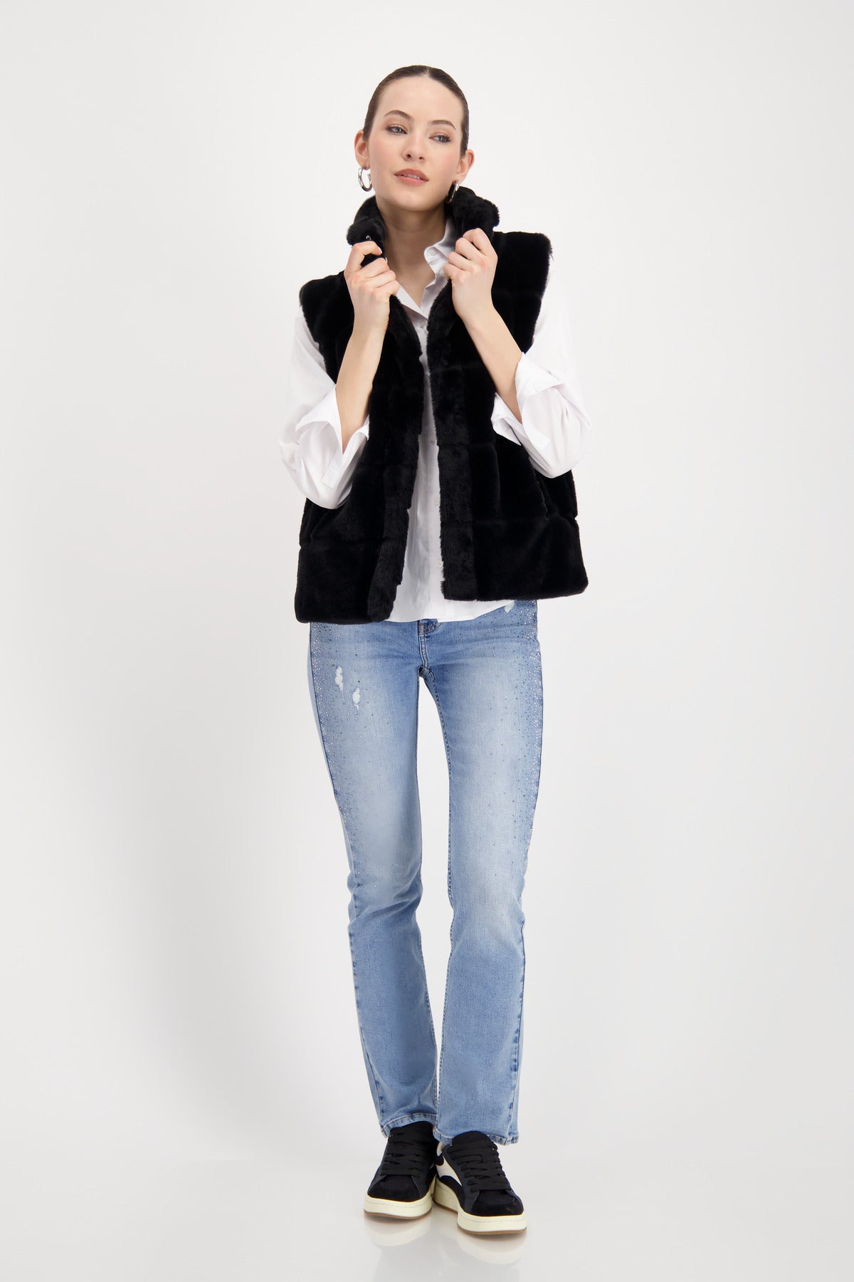Monari Fur waistcoat with stand-up collar in Black 809140