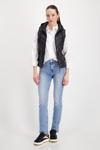 Monari Quilted waistcoat with hood in Black 809164