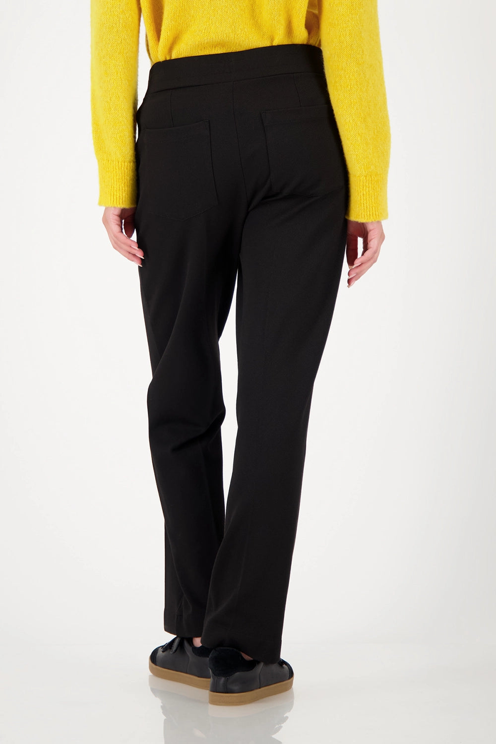 Monari Jogger With Drawstring in Black 809283