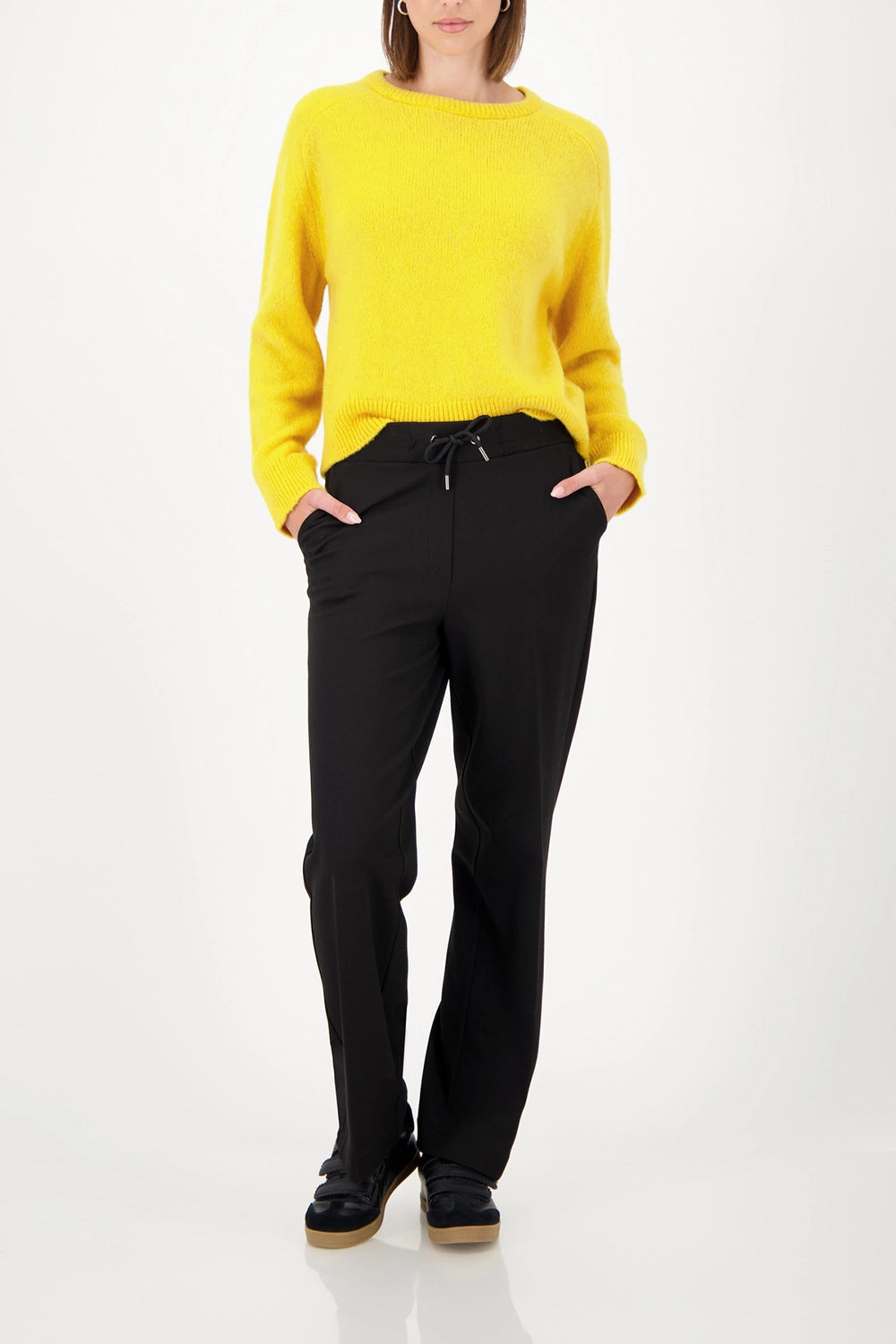 Monari Jogger With Drawstring in Black 809283