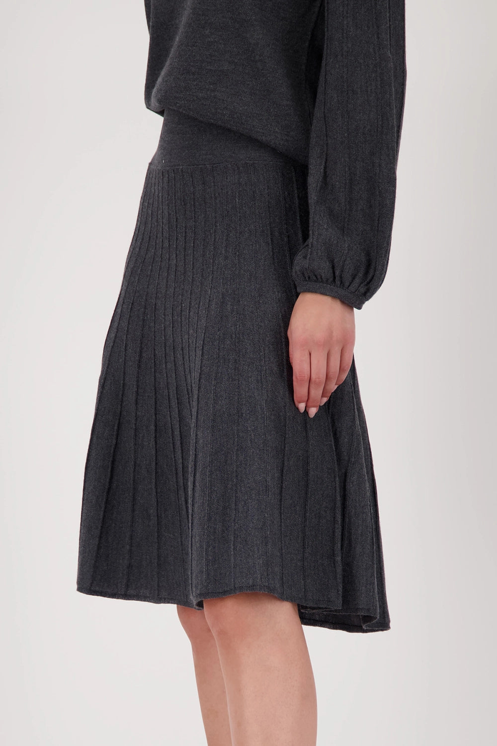 Monari Pleated Skirt in Anthra Melange 809536