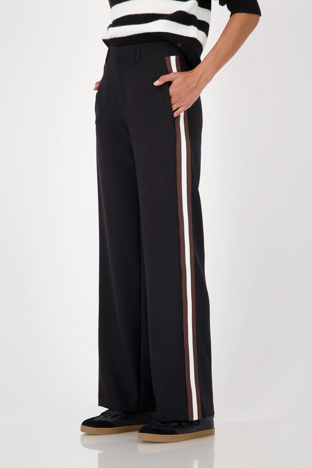 Monari Straight-Leg Pants With Stripes On The Side in Black 809696