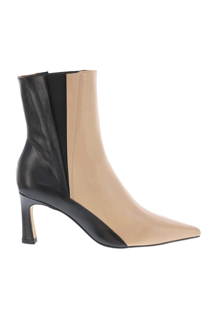 Neo Boots Sierra in Arena/Negro AG-25556