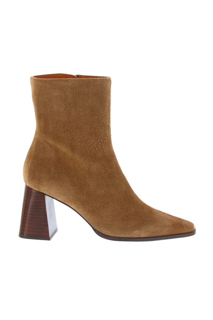 Neo Boots Basket in Camel AG-25572