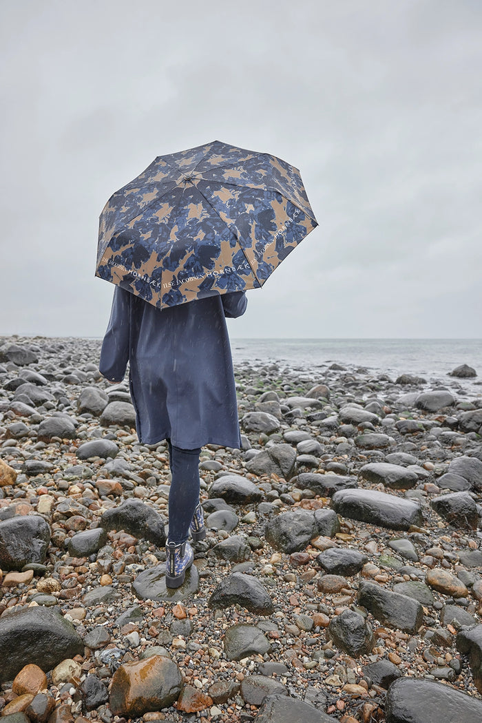 Ilse Jacobsen Logo Umbrella in Ombre Blue UMBRELLA01