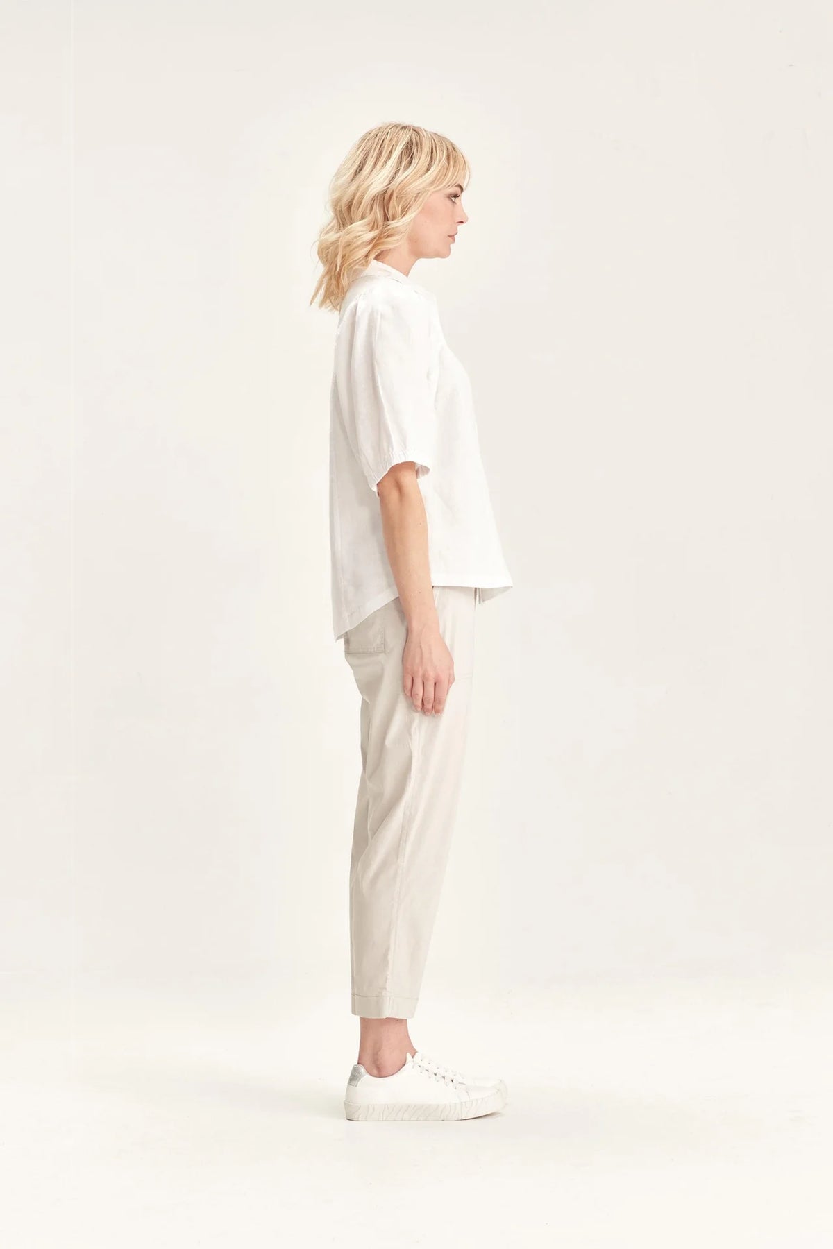 Verge Acrobat Essex Pant in Pumice V5621LW