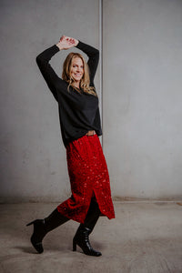 Bridge & Lord Queen Vee Curved Hem Pullover BL5655
