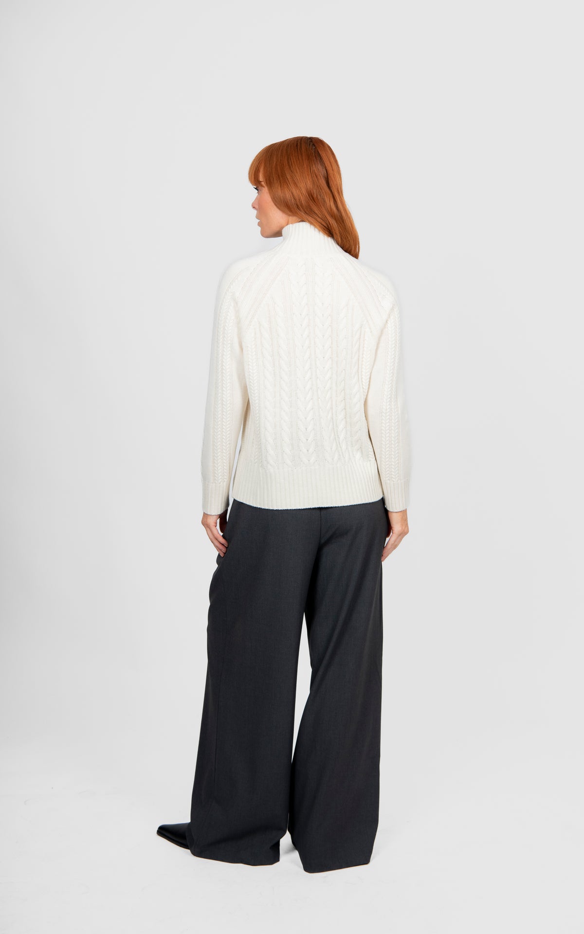 Bridge & Lord Cable Raglan Pullover BL6611