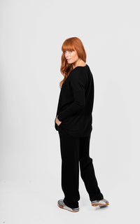 Bridge & Lord Queen Vee curved hem pullover BL6655