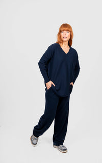 Bridge & Lord Queen Vee curved hem pullover BL6655