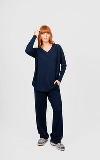 Bridge & Lord Queen Vee curved hem pullover BL6655