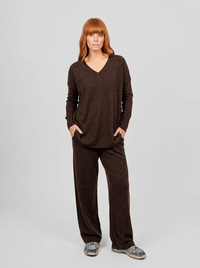 Bridge & Lord Queen Vee curved hem pullover BL6655