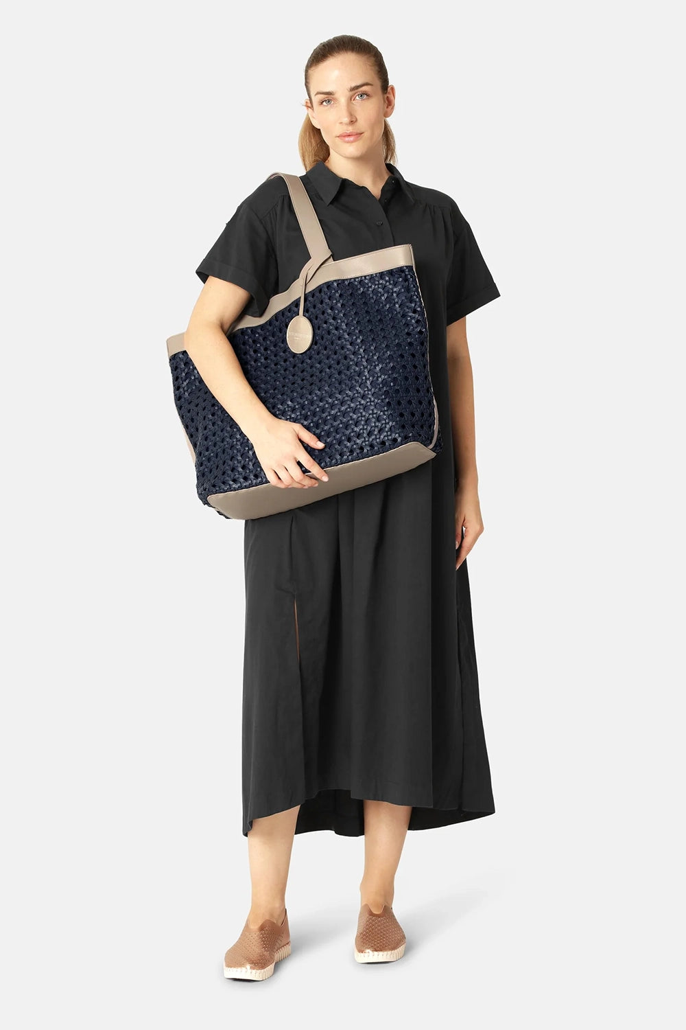 Ilse Jacobsen Large Beach Bag in Dark Indigo-Sand Pile BRAID01