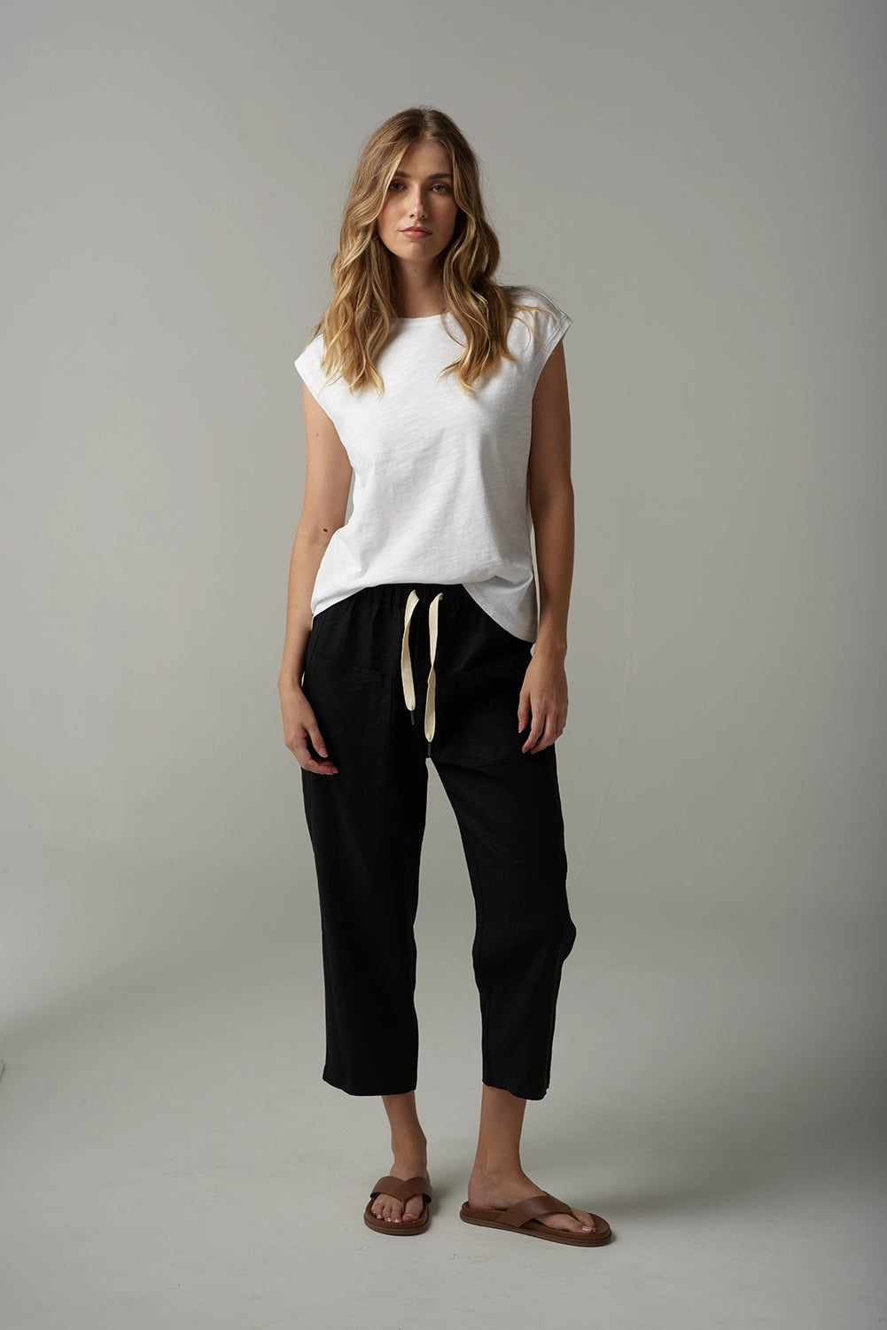 Goondiwindi Cloth +Paper+Scissors Linen Cropped Pant C1526-176