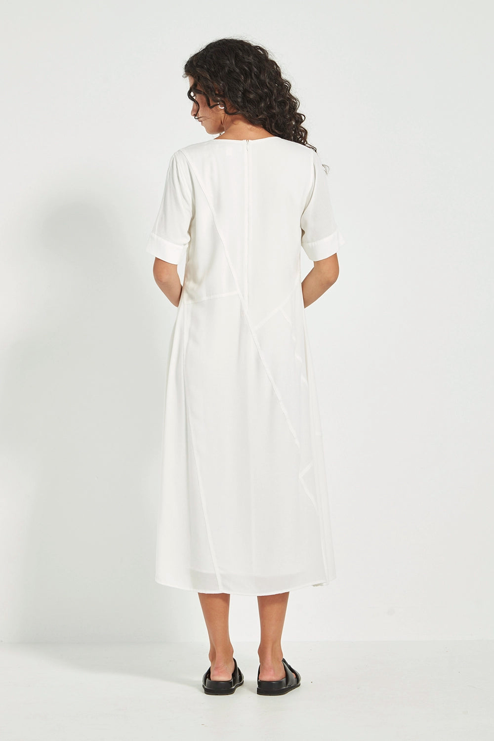 Verge Cayman Dress in White 9887BR