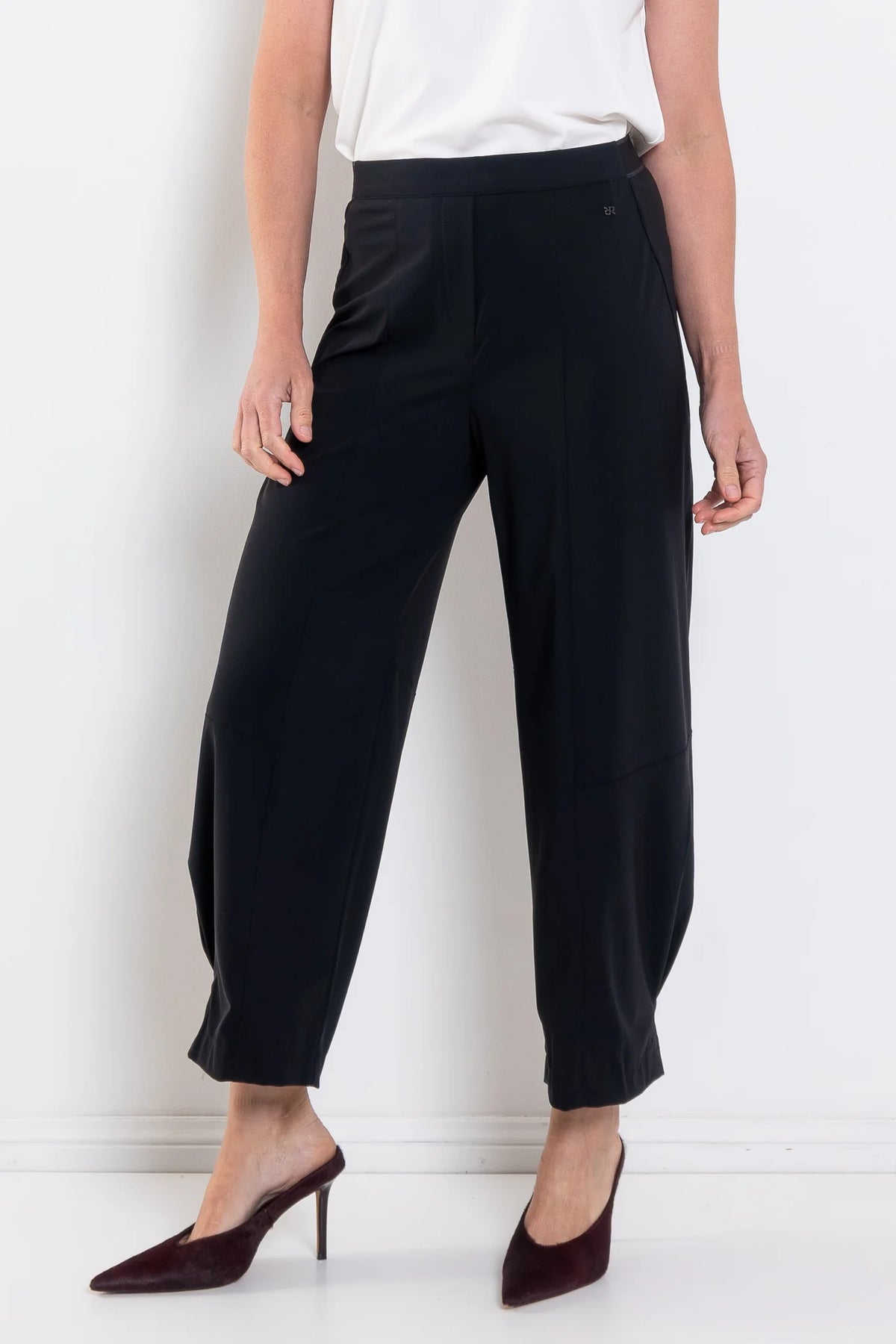 Raffaello Rossi Hale 7/8 Hightech Jersey Trouser in Black 024462/9987