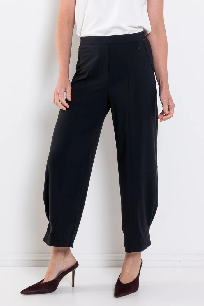 Raffaello Rossi Hale 7/8 Hightech Jersey Trouser in Black 024462/9987