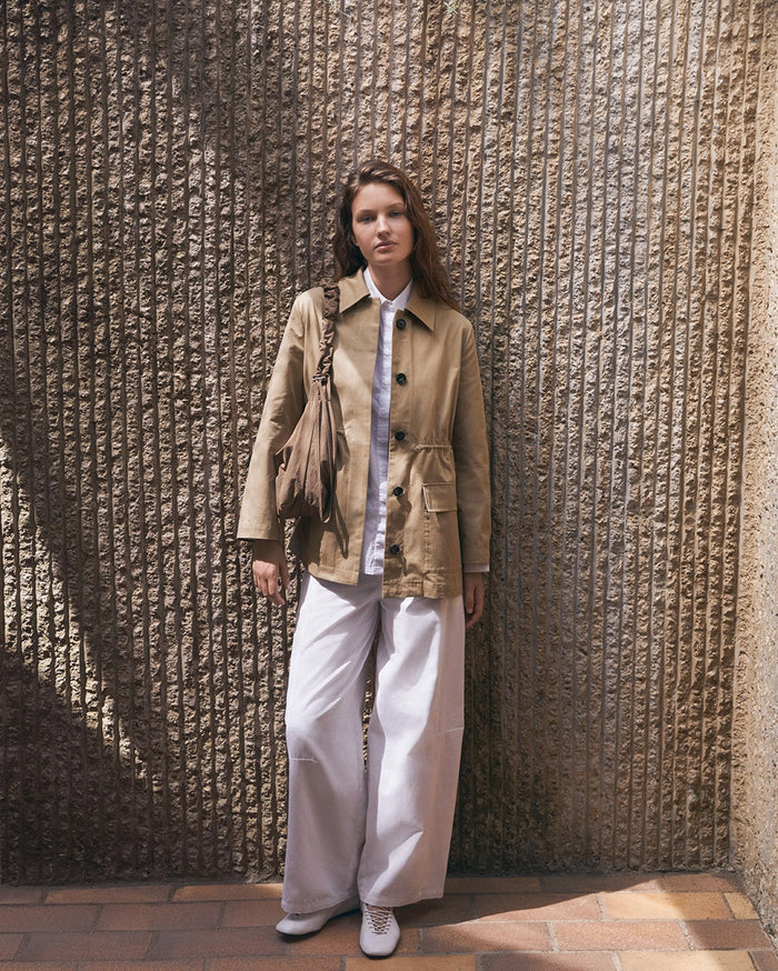 Yerse Cotton Barrel Trousers in White 44859