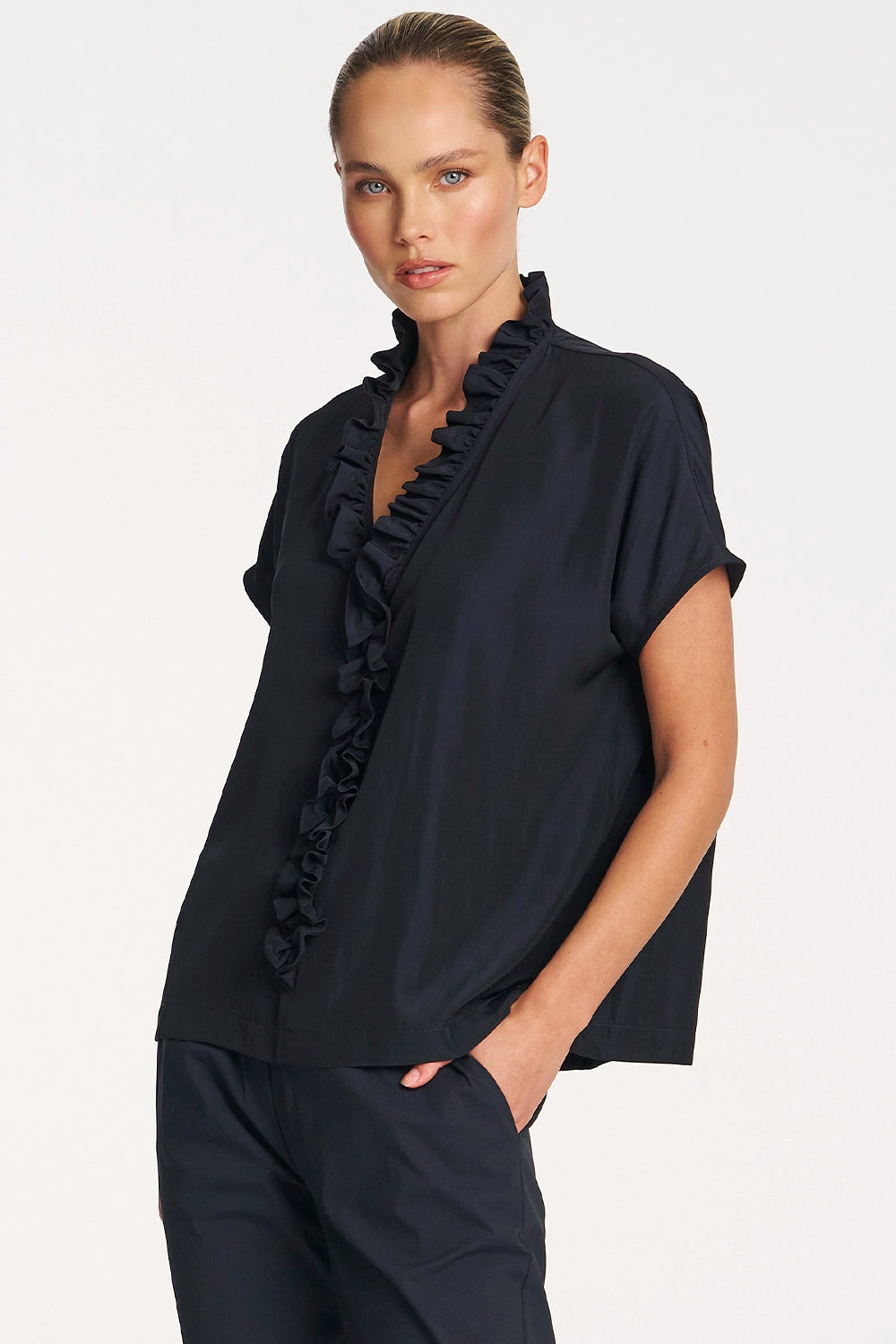 Mela Purdie Lariat Shell in Black F67 8986