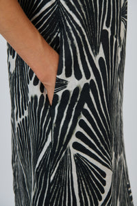 Naturals by O & J Linen Dress in Folies GA237