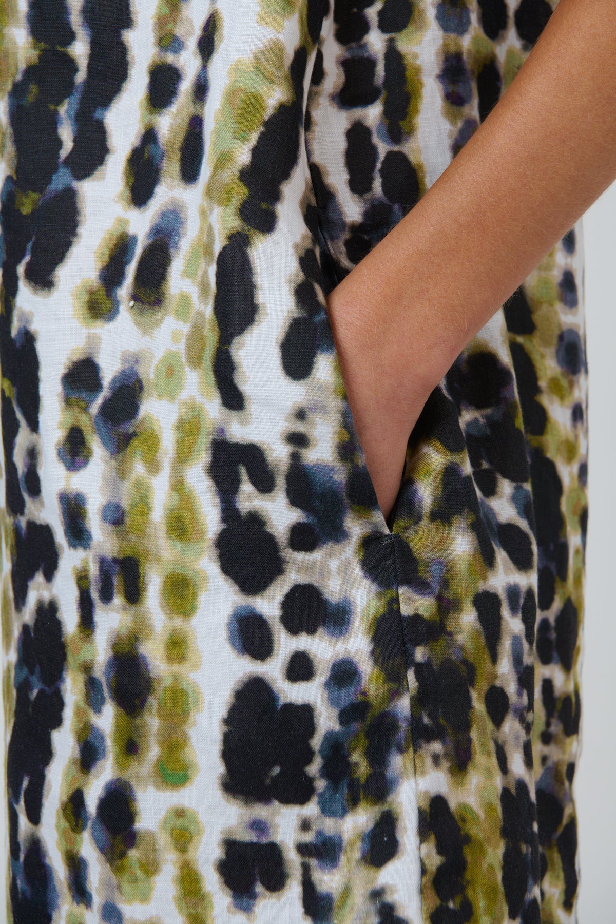 Naturals by O&J Linen Dress in Lichen GA237