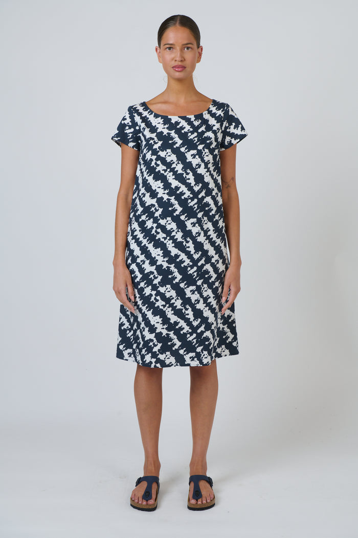 Naturals by O&J Poplin Dress in Puzzled GA237