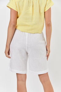 Naturals by O & J Linen Shorts in White GA241