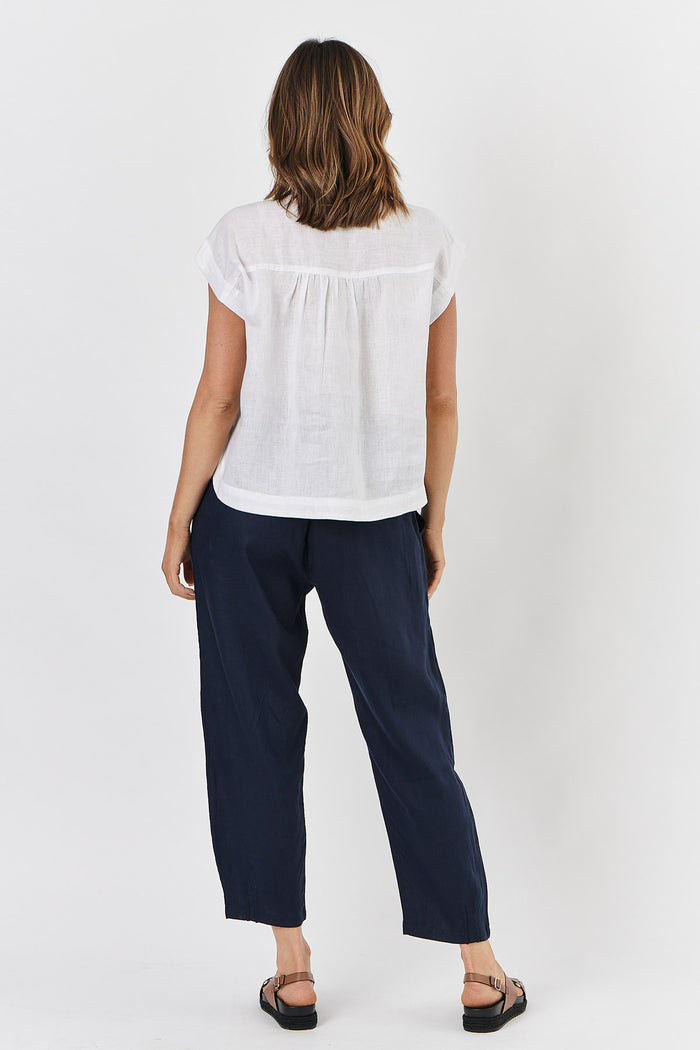 Naturals by O & J Navy Linen Pants GA356