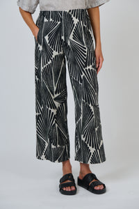 Naturals by O & J Linen Pant in Folies GA398