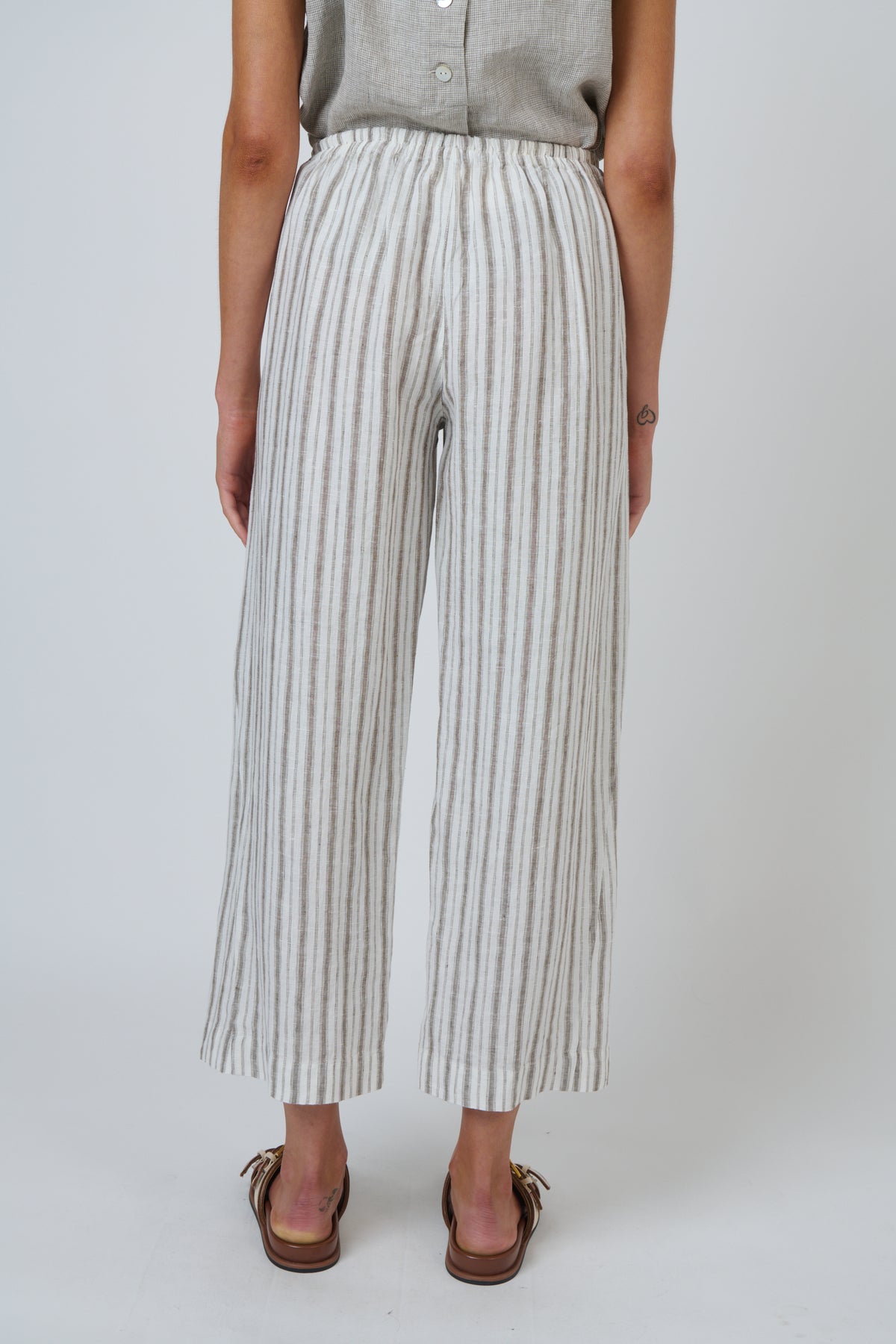 Naturals by O & J Linen Pants in Travertine GA398