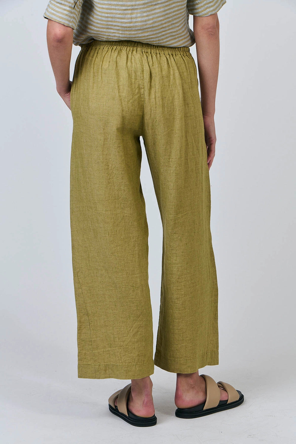 Naturals by O & J Linen Pants in Bamboo GA398