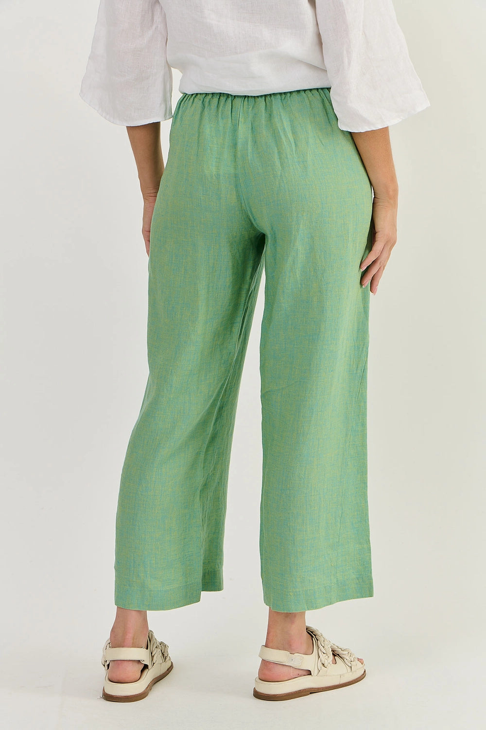 Naturals by O & J Linen Pants in Caterpillar GA398