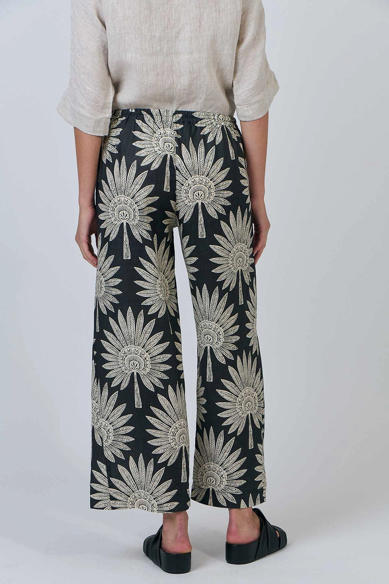 Naturals by O & J Linen Pants in Date Palm GA398