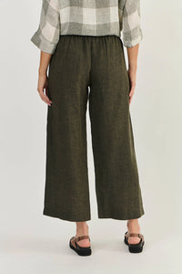 Naturals by O & J Linen Pants in Licorice GA398