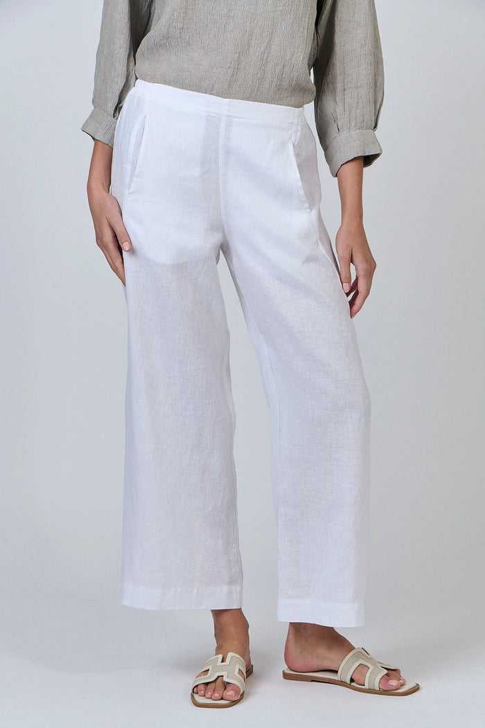 Naturals by O & J Linen Pants in White GA398