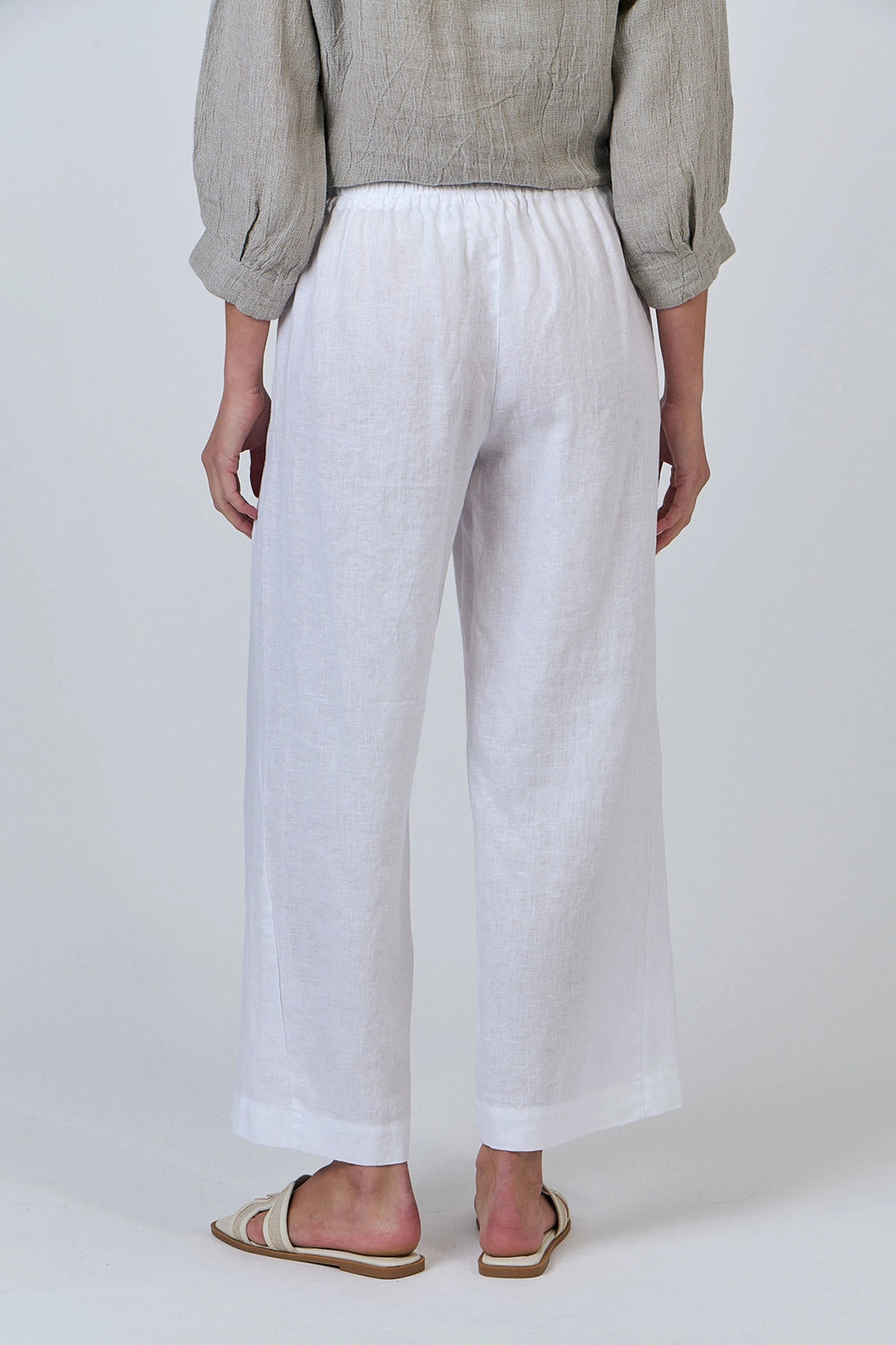 Naturals by O & J Linen Pants in White GA398