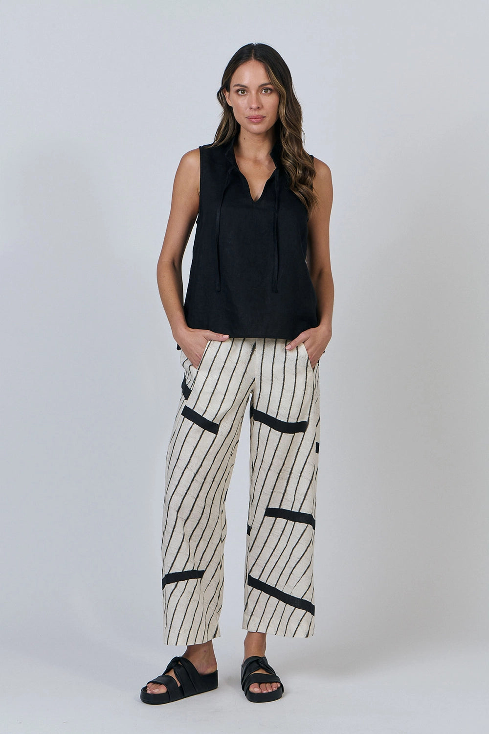 Naturals by O & J Linen Pants in Isobars GA398