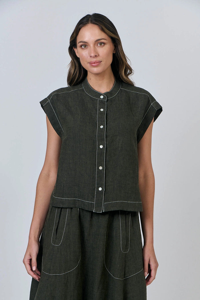 Naturals by O & J Linen Shirt in Licorice GA429