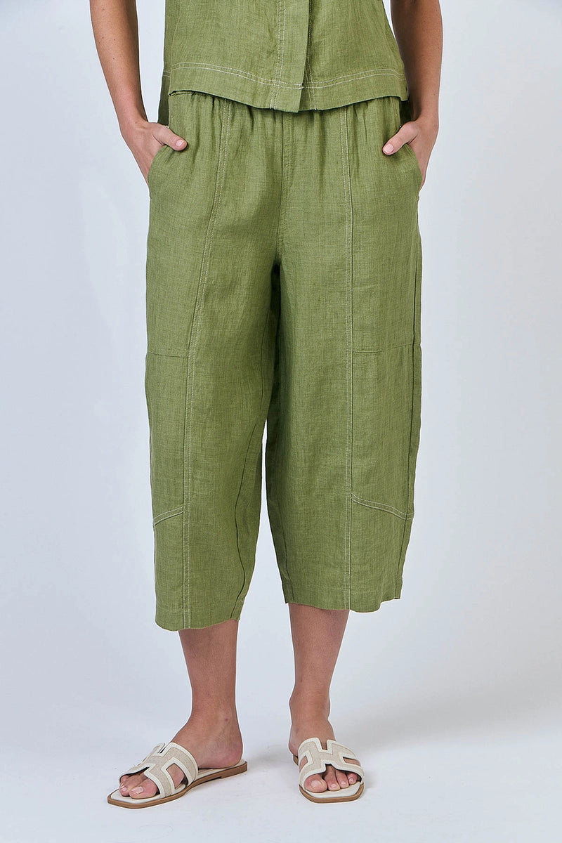 Naturals by O & J Linen Shorts in Moss GA476