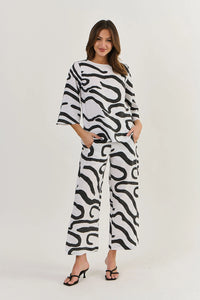 Naturals by O & J Linen Top in Blk Ribbon GA503