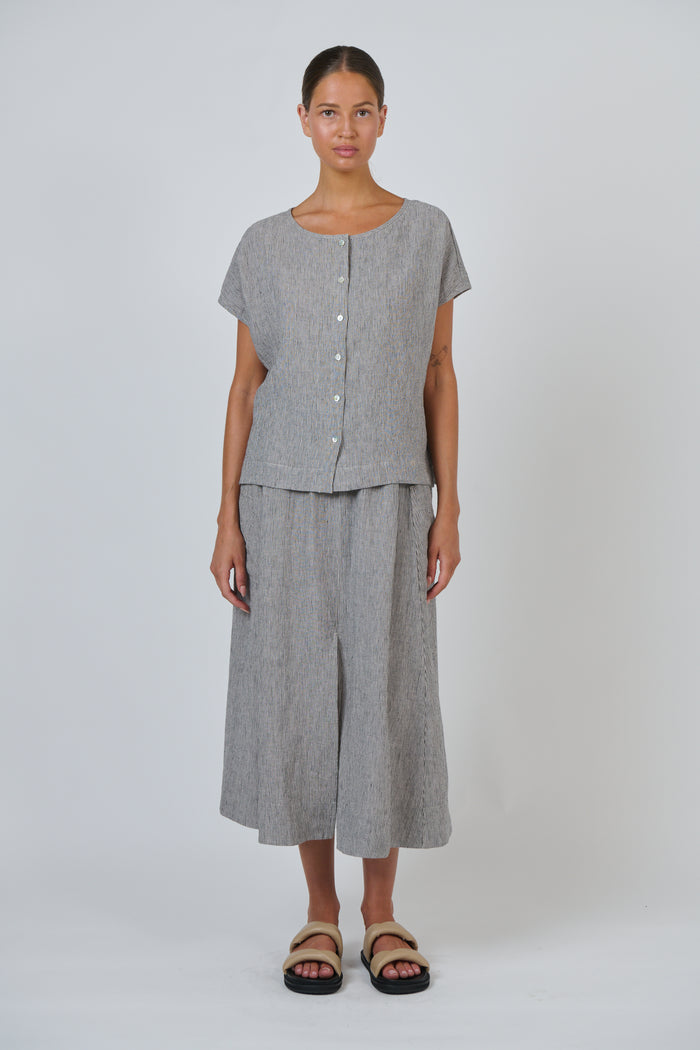 Naturals by O & J Linen Skirt in Rue GA709
