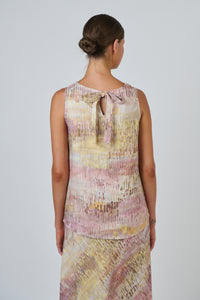 Naturals by O & J Linen Top in Jardin GA506
