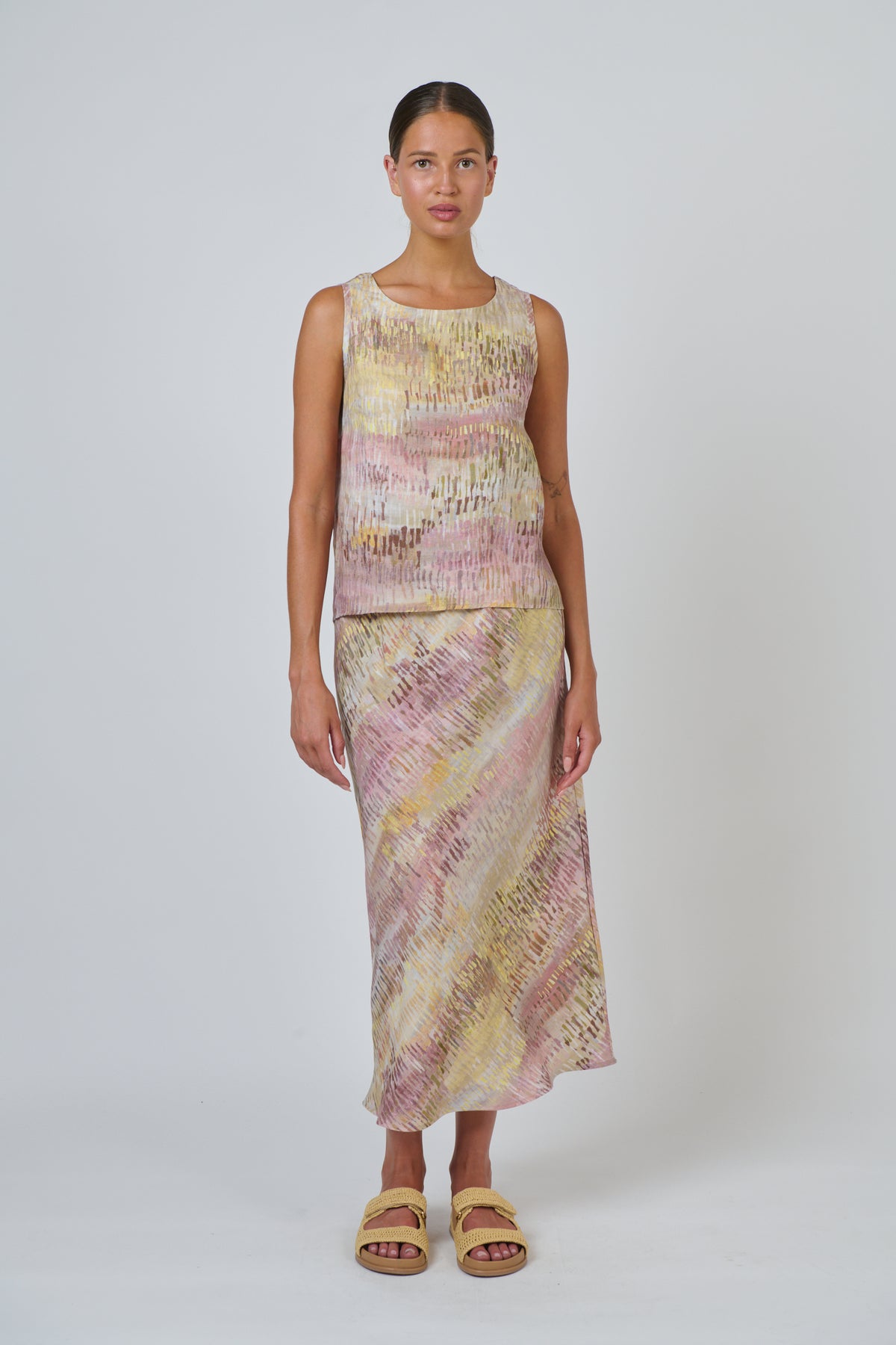 Naturals by O & J Linen Skirt in Jardin GA7109362570009694