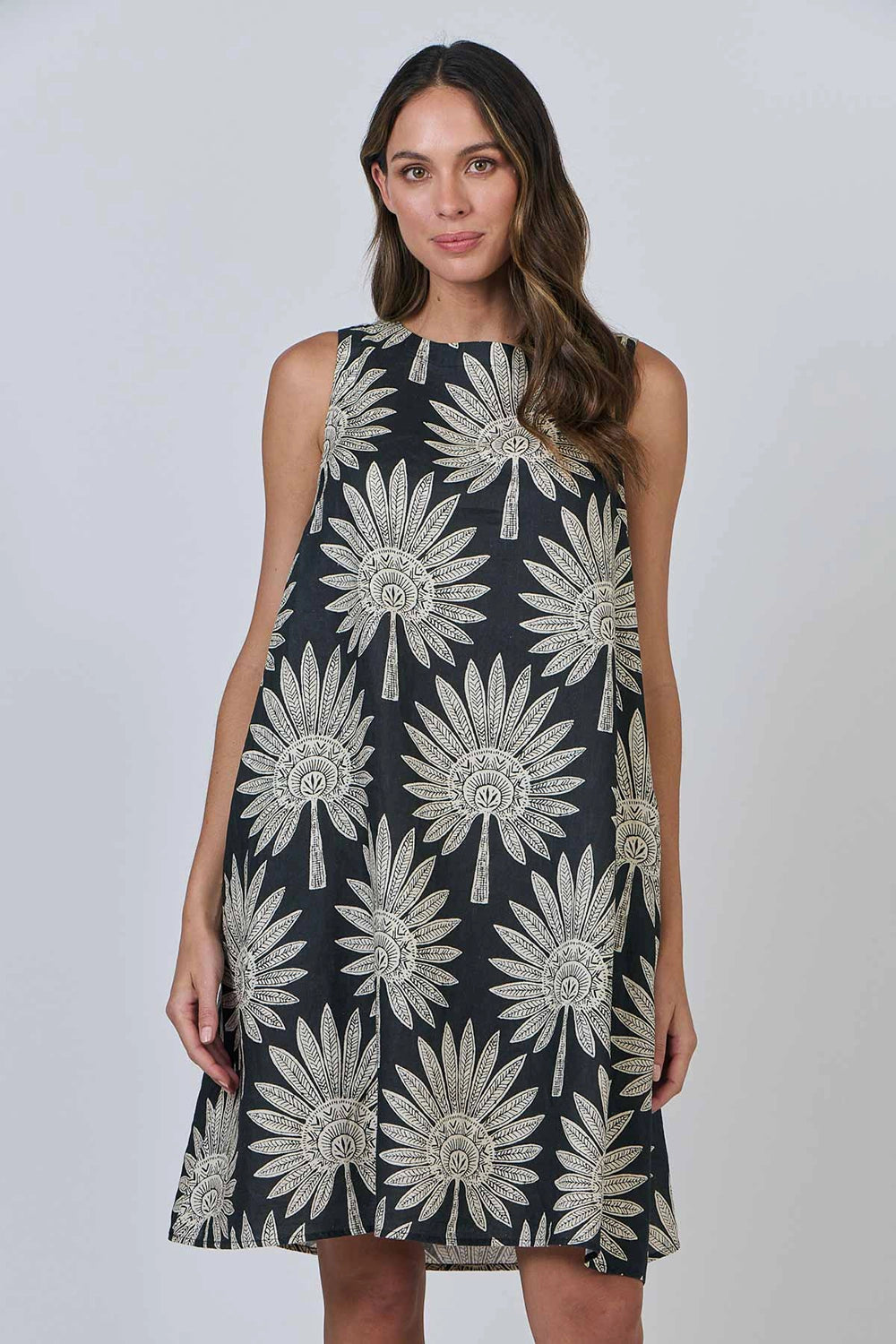 Naturals by O & J Linen Dress in Date Palm GA518