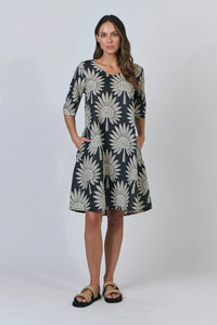 Naturals by O & J S/Less Linen Dress with Collar in Date Palm Ga526