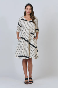 Naturals by O & J Linen Dress in Isobars GA526