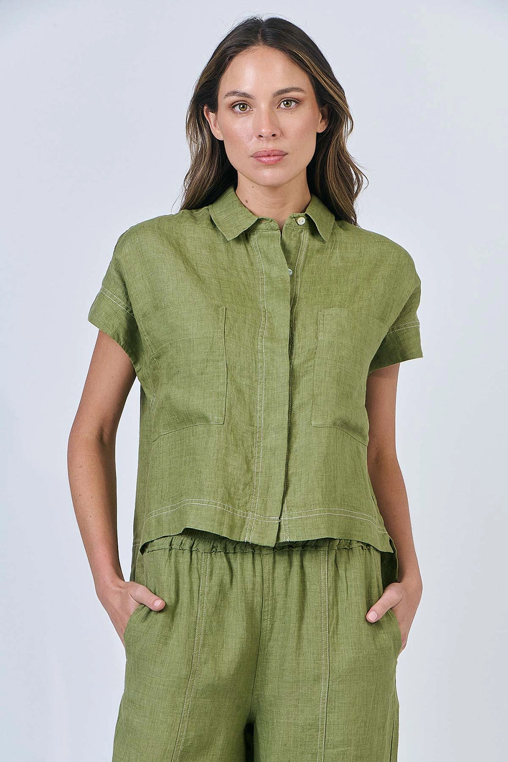 Naturals by O & J Linen Shirt in Moss GA533