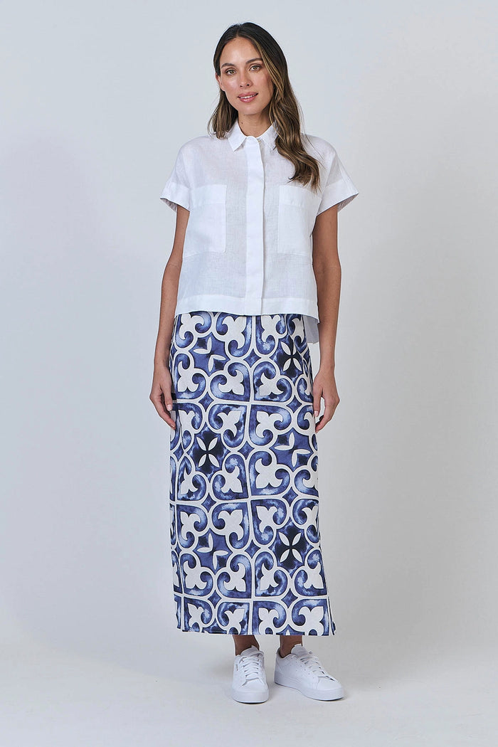 Naturals by O & J Linen Shirt in White GA533